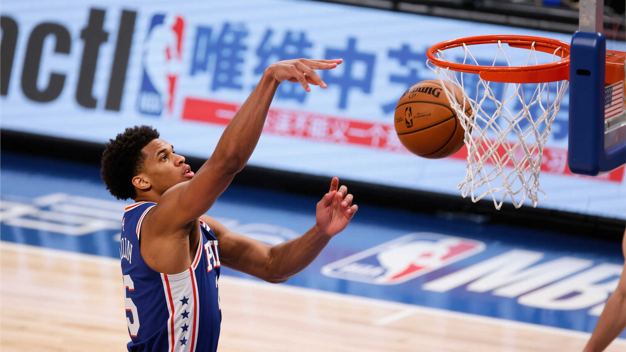 托平全场表现失准，仅收获2篮板1助攻无得分